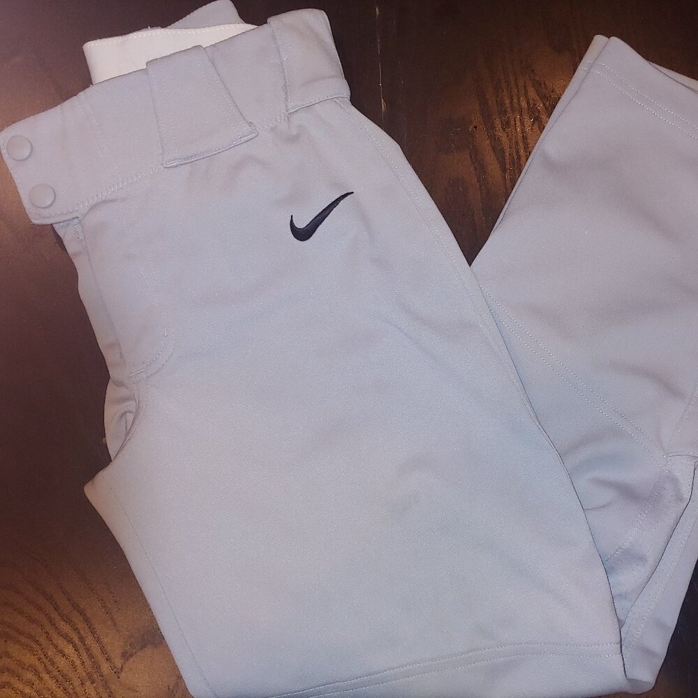 Nike Team Engineered baseball pant size Large in gray
